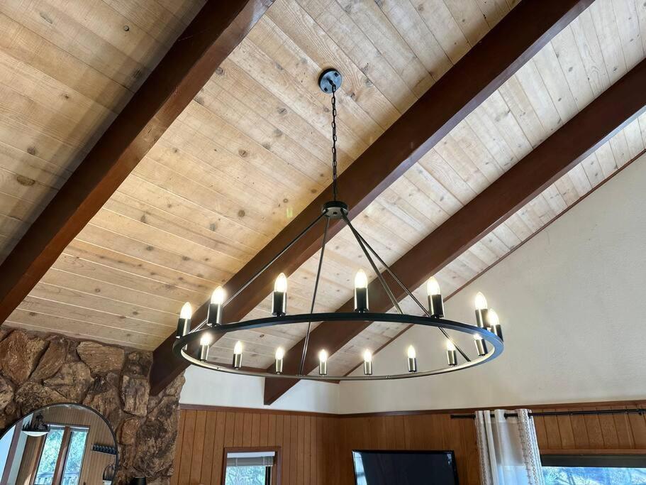 Everwood Serenity Treehouse Ontrail Head/Sledding Villa Big Bear Lake Exterior photo