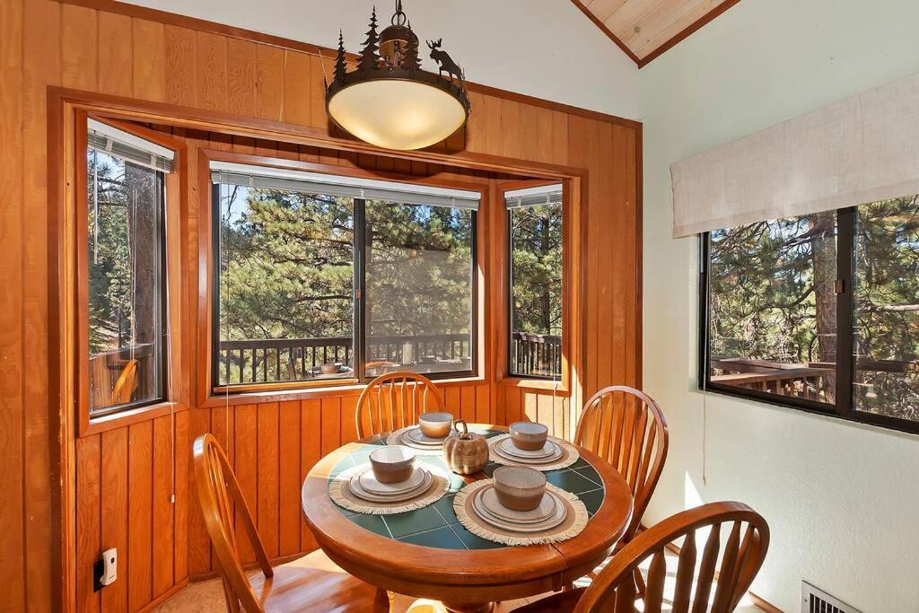 Everwood Serenity Treehouse Ontrail Head/Sledding Villa Big Bear Lake Exterior photo