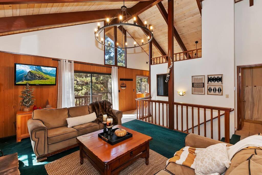Everwood Serenity Treehouse Ontrail Head/Sledding Villa Big Bear Lake Exterior photo