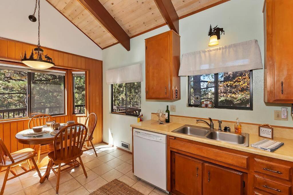 Everwood Serenity Treehouse Ontrail Head/Sledding Villa Big Bear Lake Exterior photo